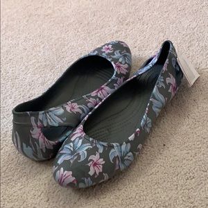 Croc Laura Graphic Flats